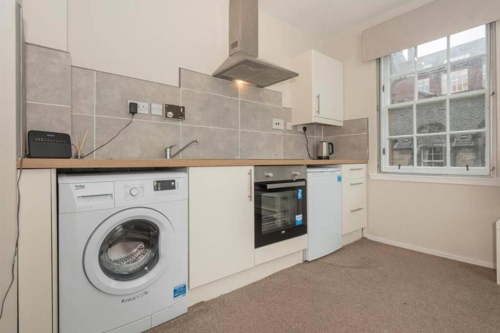 One Bedroom Websters Land Flat - Grassmarket Edinburg Exteriör bild